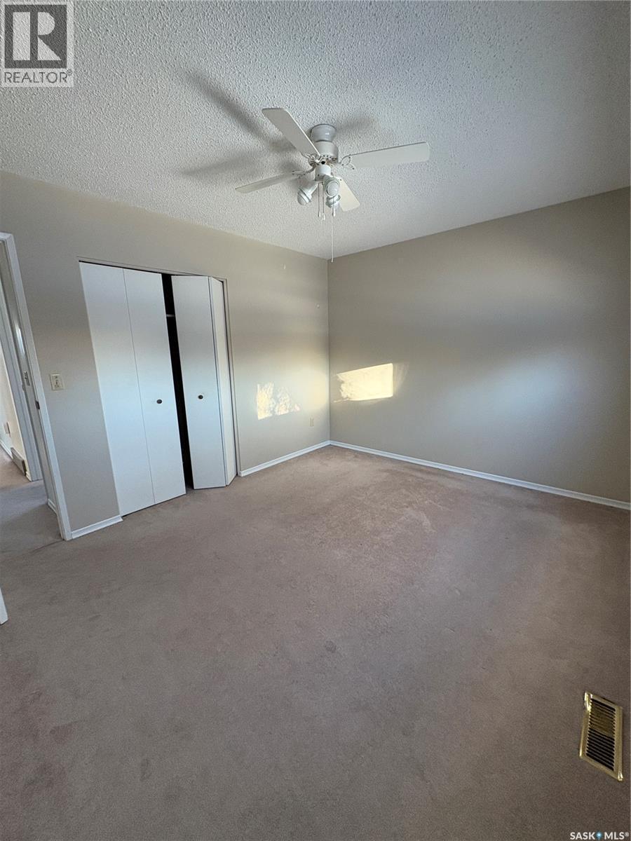 112 2Nd Avenue E, Kelvington, SK - Indoor Photo Showing Other Room