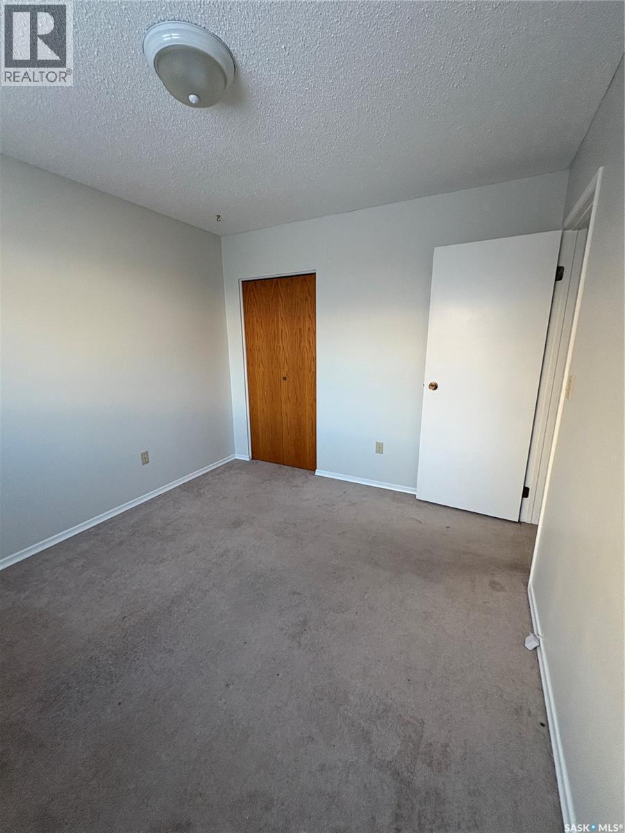 112 2Nd Avenue E, Kelvington, SK - Indoor Photo Showing Other Room