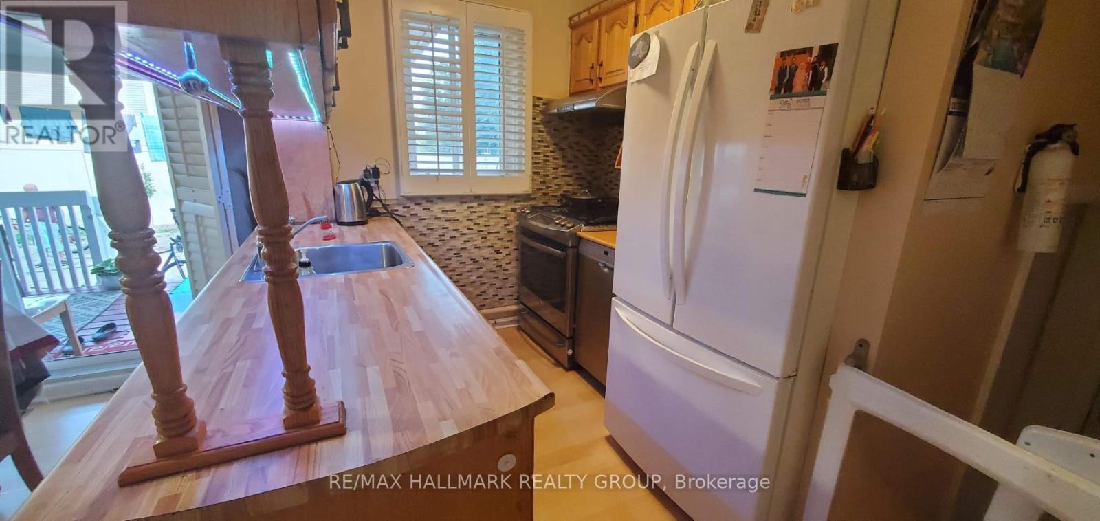 658 Dan Avenue, Ottawa, ON - Indoor