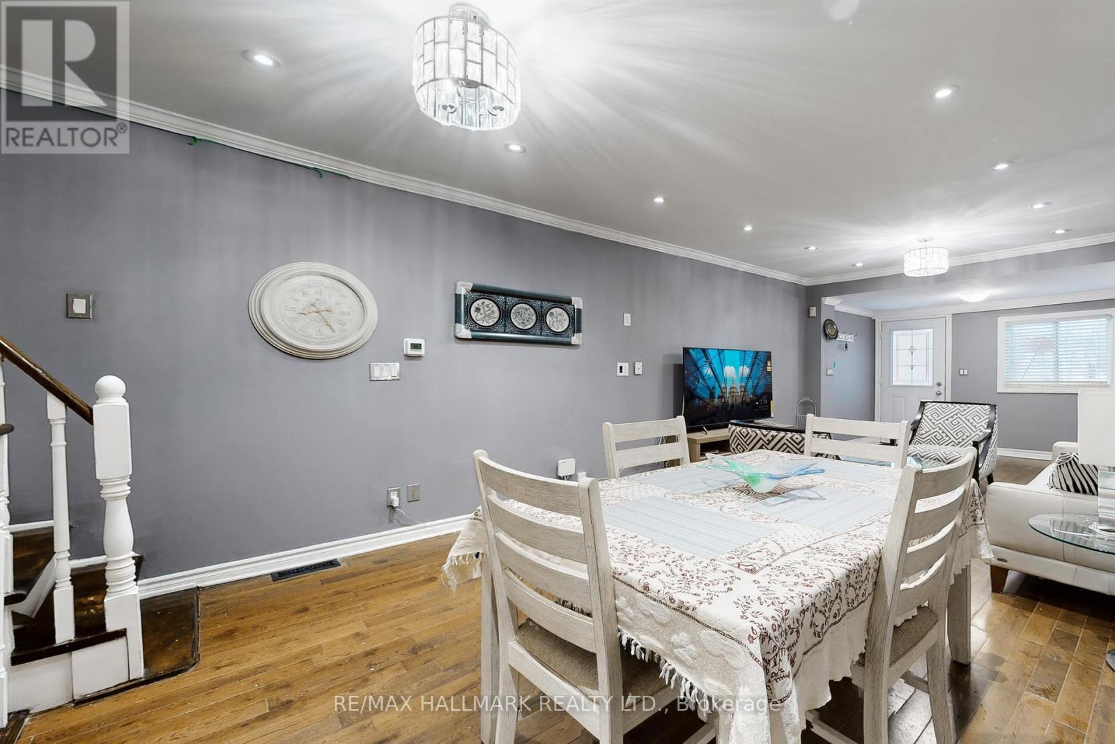 4 King Edward Avenue, Toronto, ON - Indoor Photo Showing Dining Room