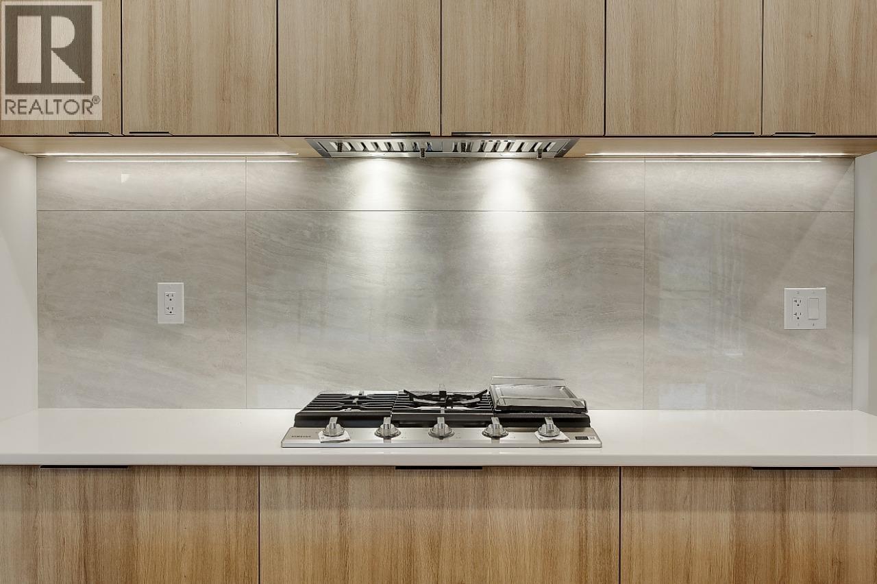 75 Predator Ridge Drive Unit# 205, Vernon, BC - Indoor Photo Showing Kitchen