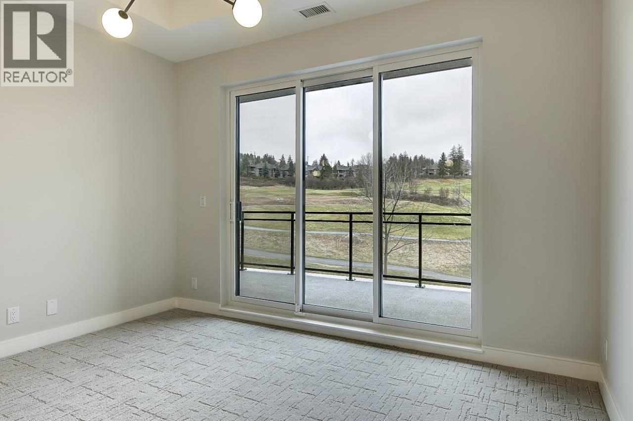 75 Predator Ridge Drive Unit# 205, Vernon, BC - Indoor Photo Showing Other Room