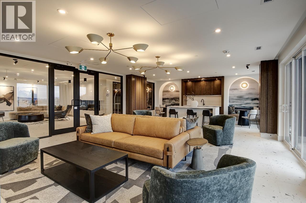 75 Predator Ridge Drive Unit# 205, Vernon, BC - Indoor Photo Showing Living Room