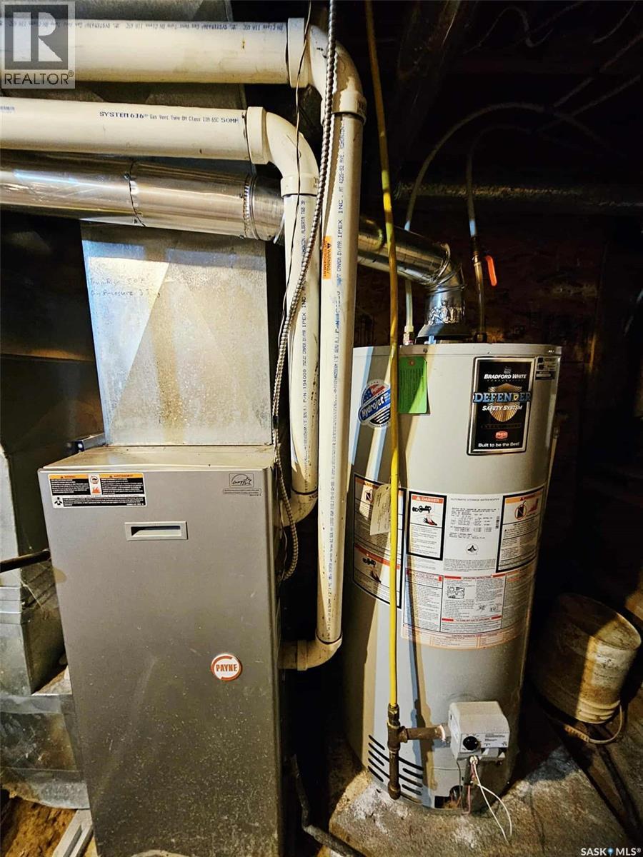 623 St Mary Street, Esterhazy, SK - Indoor Photo Showing Basement