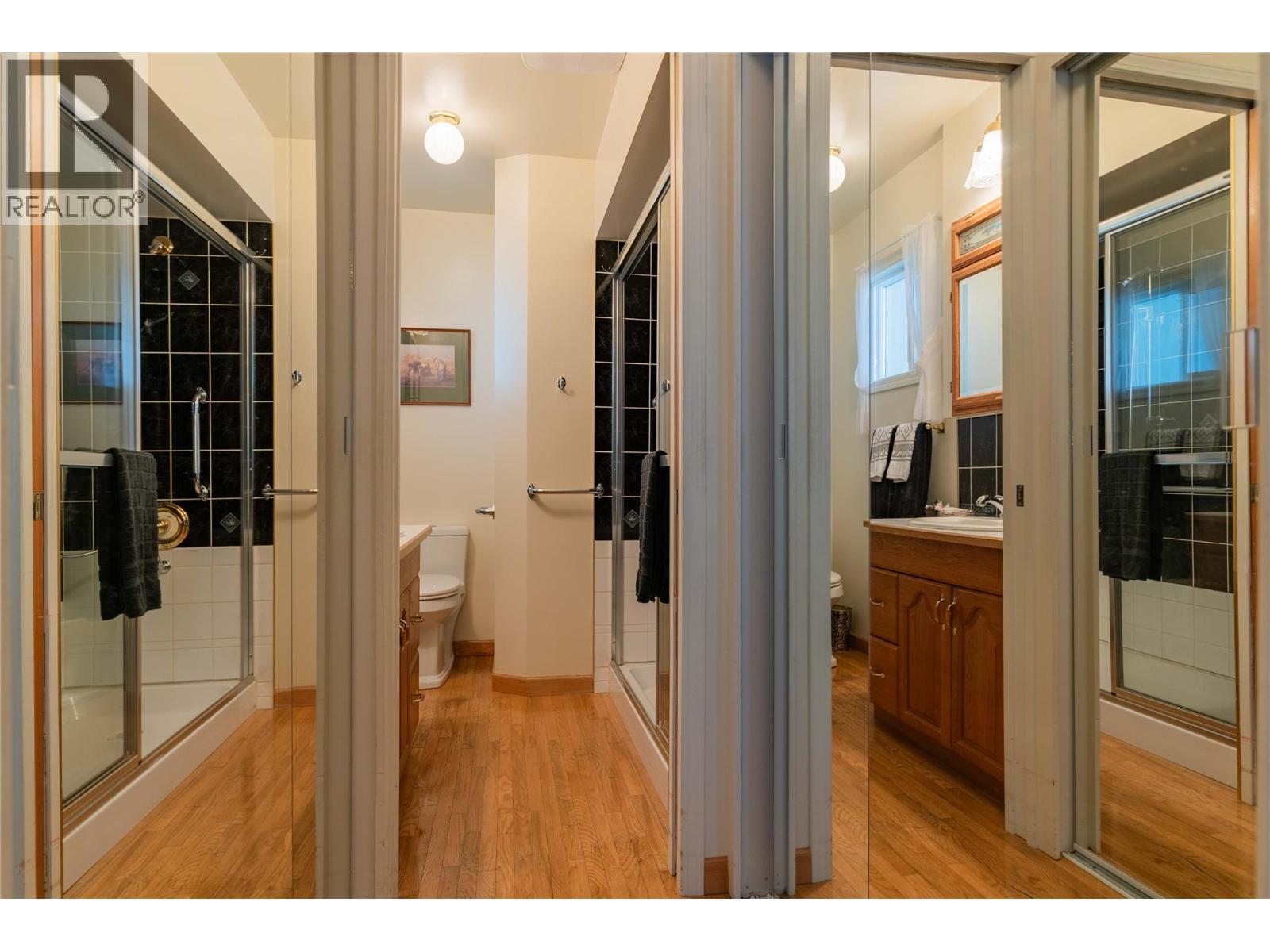 945 Thackeray Street, Warfield, BC - Indoor Photo Showing Other Room