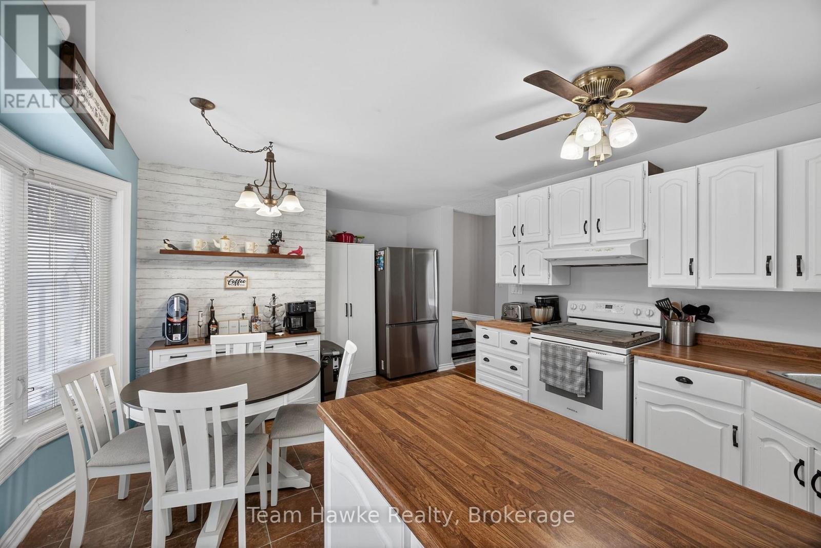 50 Laurier Boulevard, Tiny, ON - Indoor