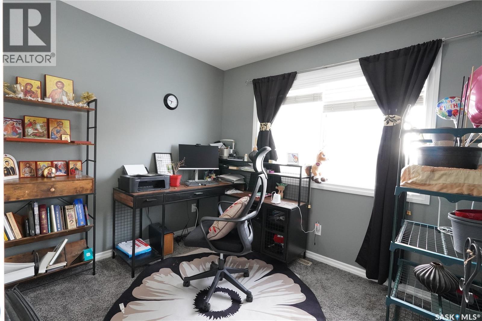 4514 Harbour Village Way, Regina, SK - Indoor Photo Showing Office