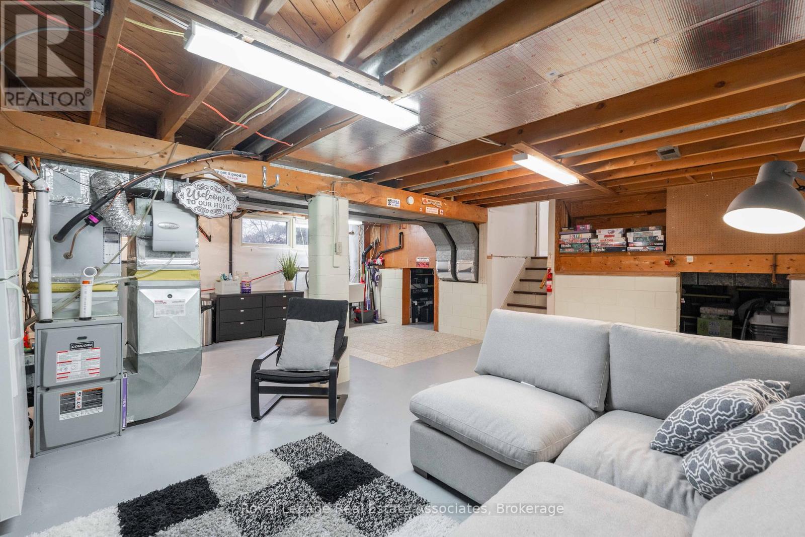 51 Delmar Drive, Hamilton, ON - Indoor Photo Showing Basement