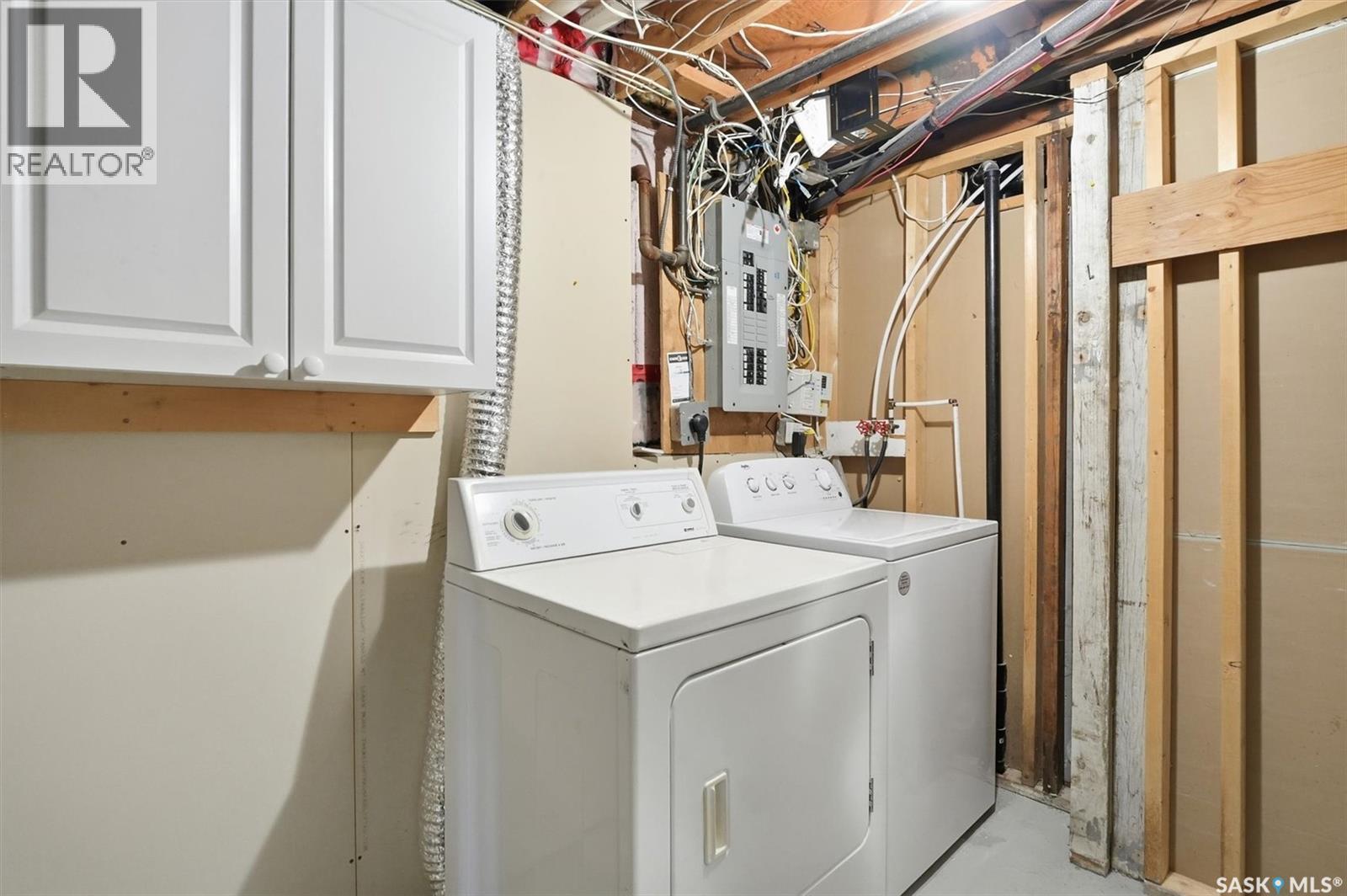 2126 William Avenue, Saskatoon, SK - Indoor Photo Showing Laundry Room