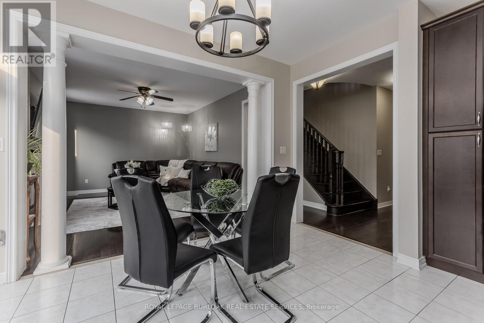 3322 Stoneware Road, Burlington, ON - Indoor Photo Showing Dining Room