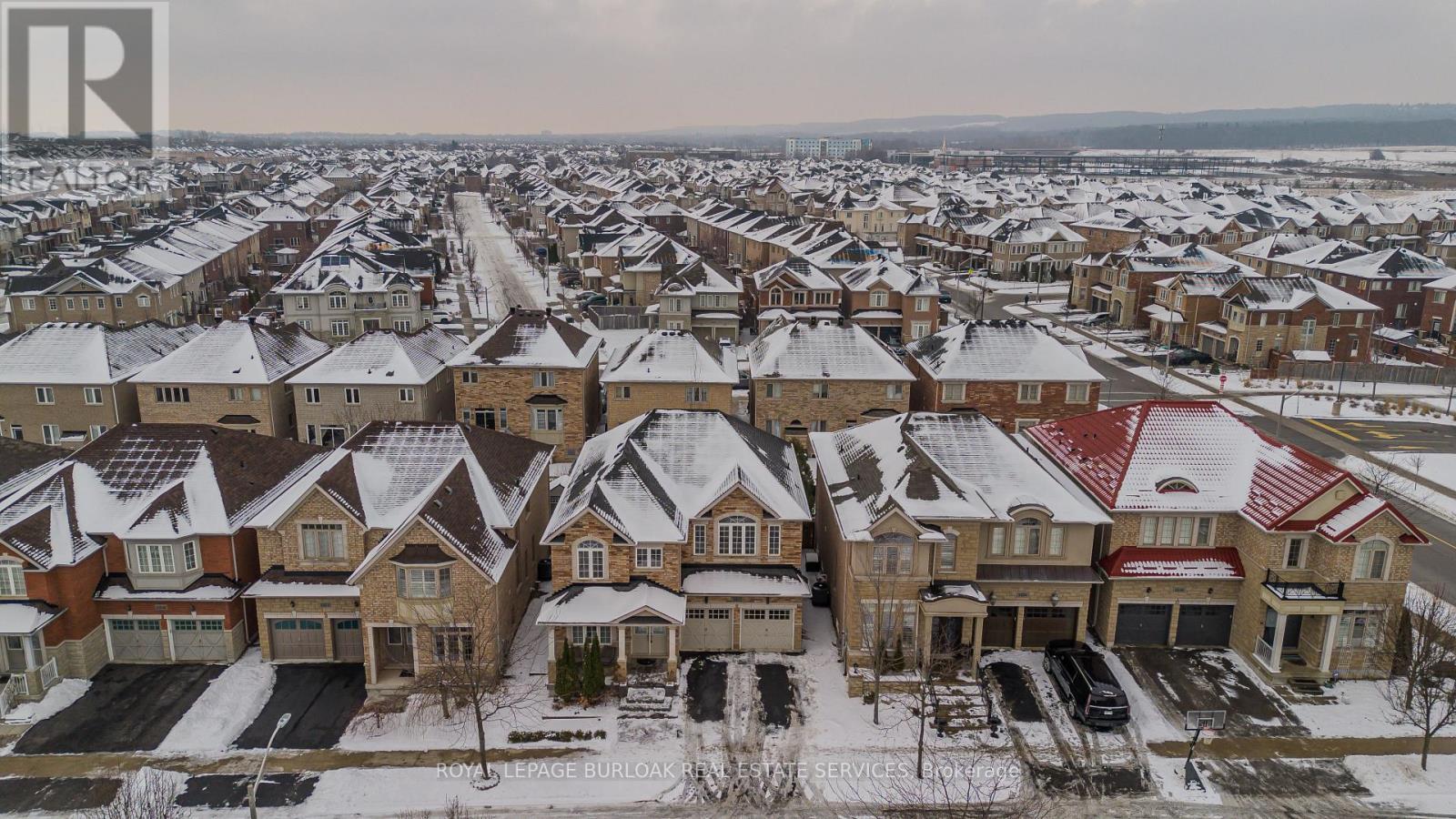 3322 Stoneware Road, Burlington, ON - Outdoor With Facade