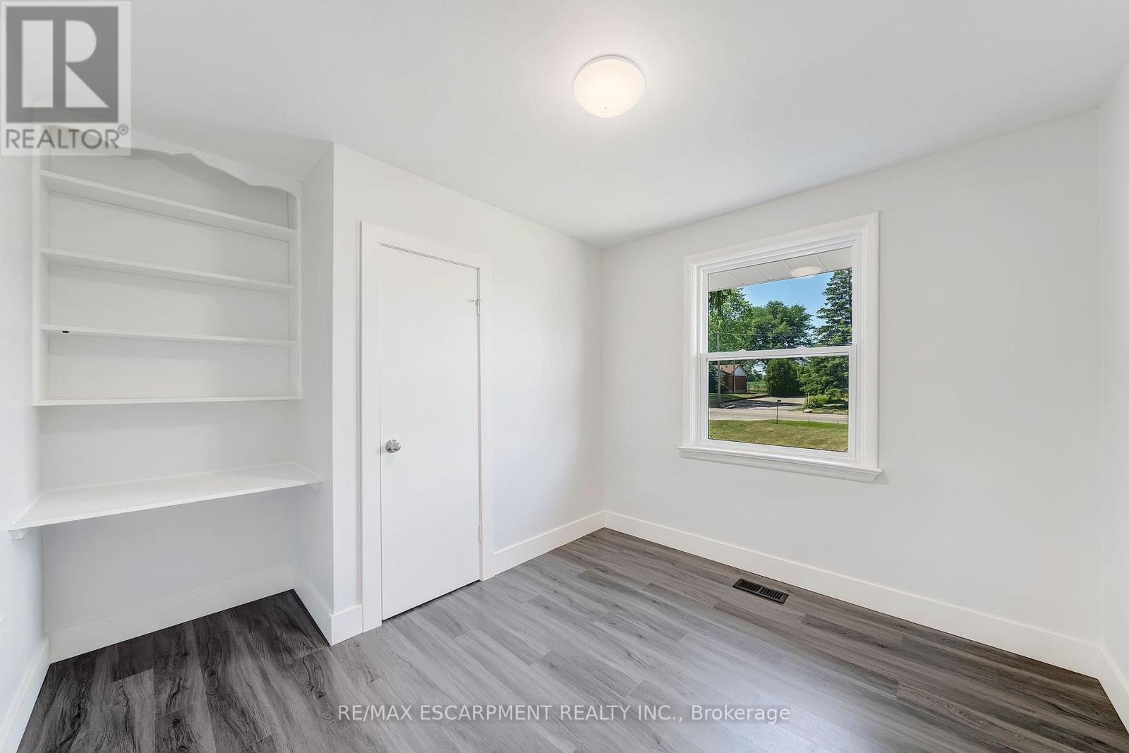 167 Miles Road, Hamilton, ON - Indoor Photo Showing Other Room