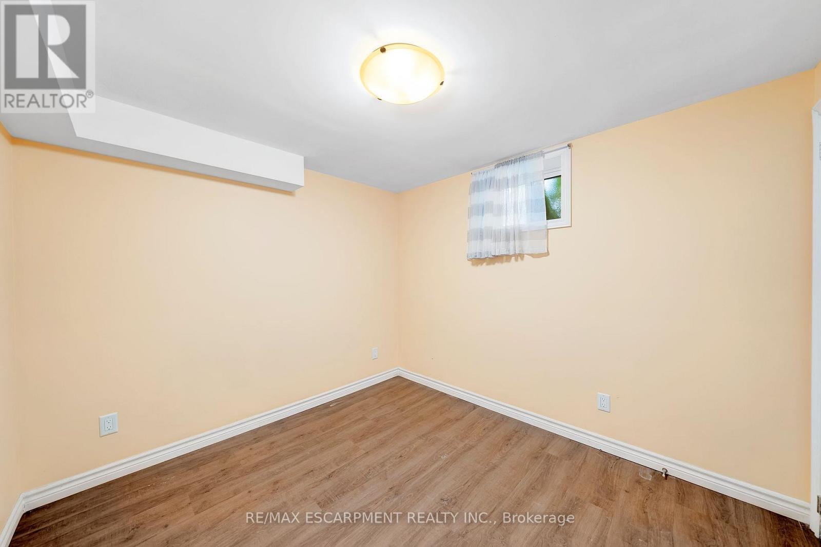 167 Miles Road, Hamilton, ON - Indoor Photo Showing Other Room