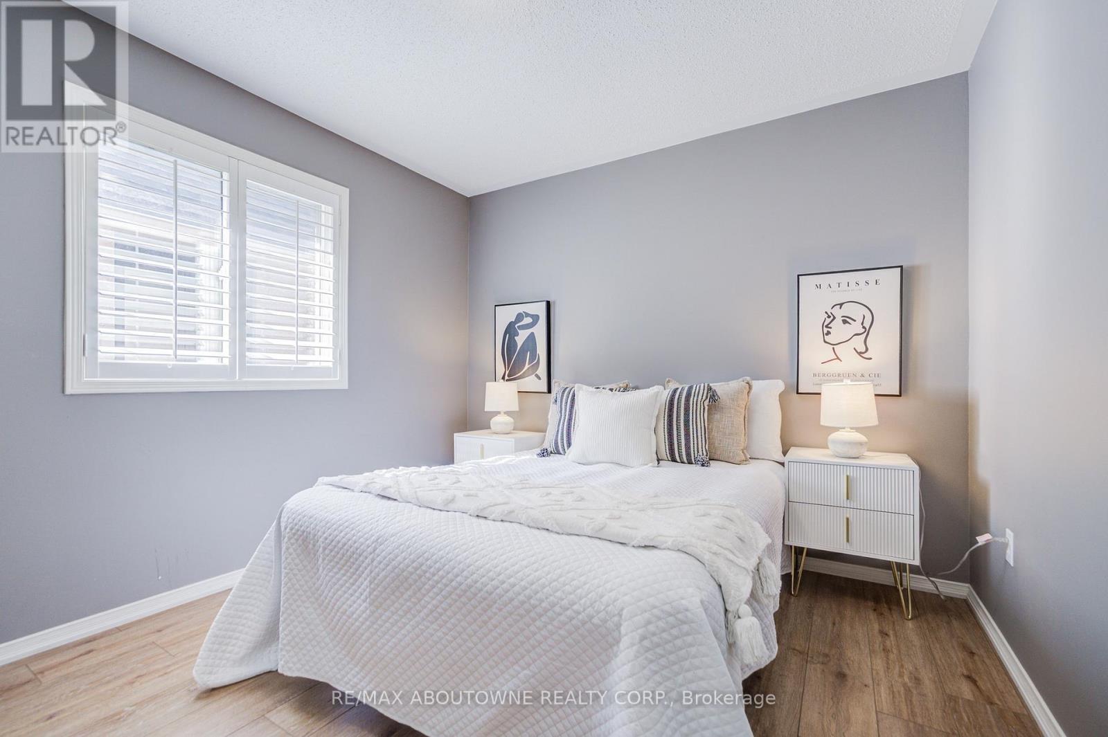 3041 Caulfield Crescent, Mississauga, ON - Indoor Photo Showing Bedroom