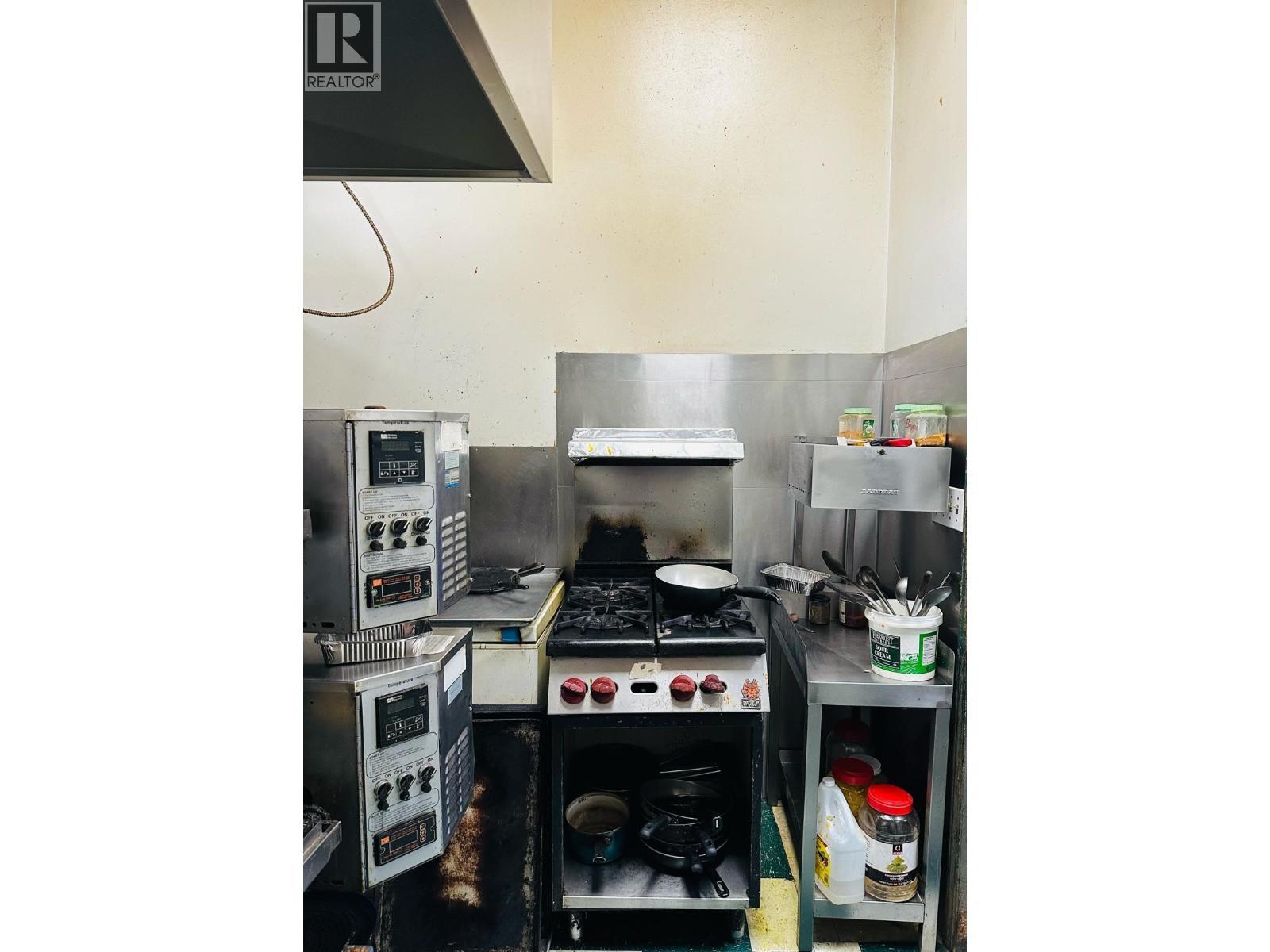 6483 Knight Street, Vancouver, BC