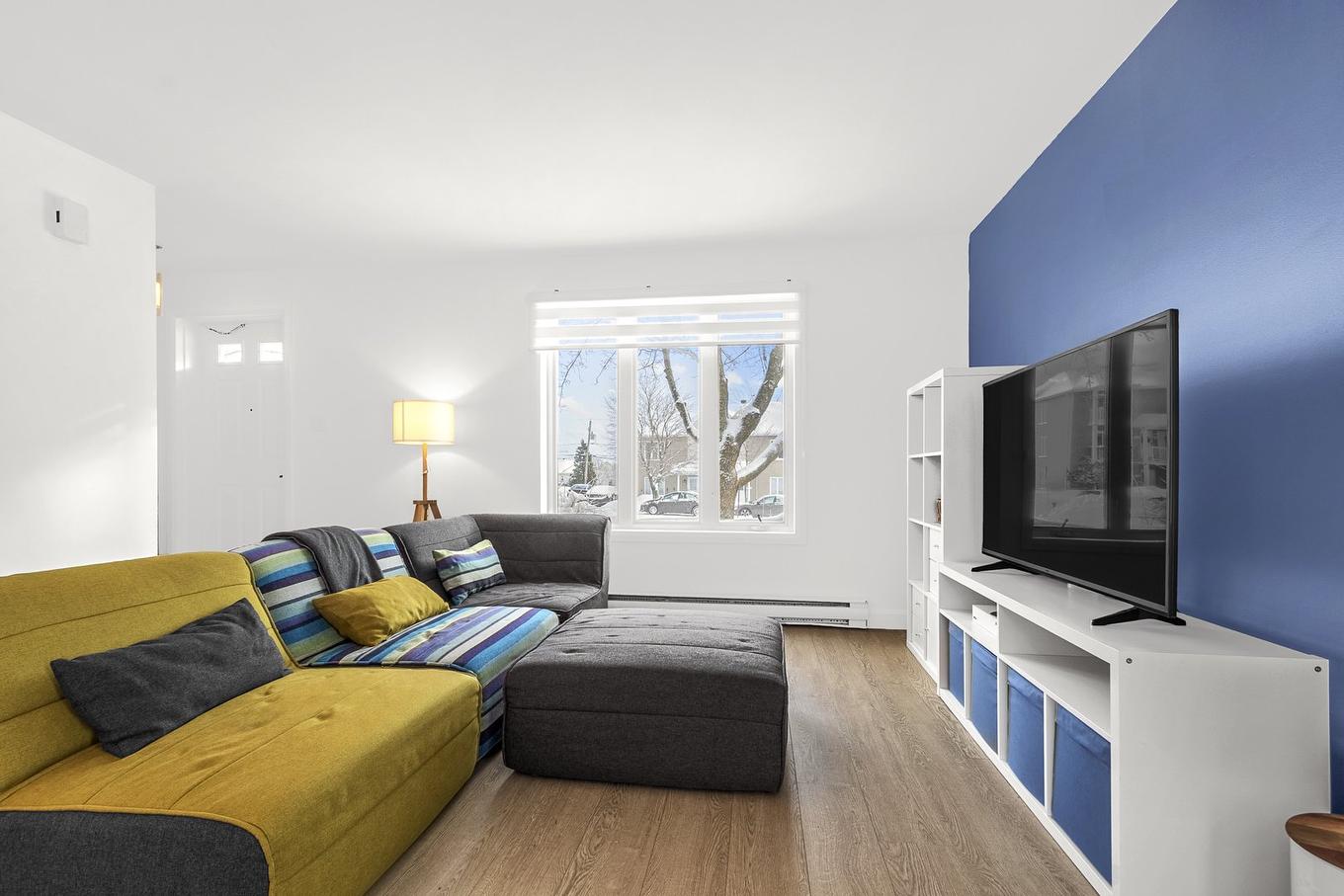 Salon - 639 Rue Sébastien, Québec (Charlesbourg), QC - Indoor Photo Showing Living Room