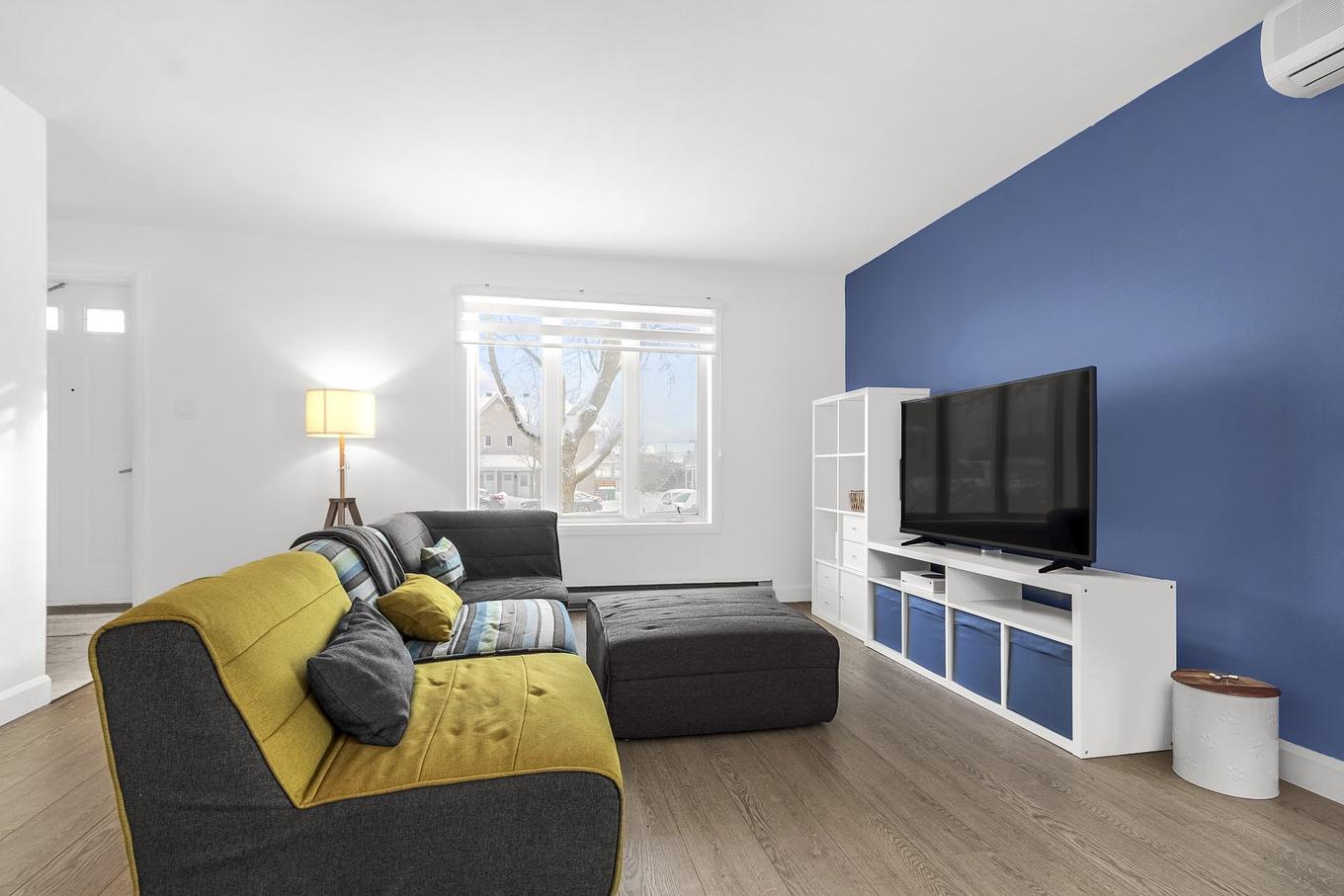 Salon - 639 Rue Sébastien, Québec (Charlesbourg), QC - Indoor Photo Showing Living Room