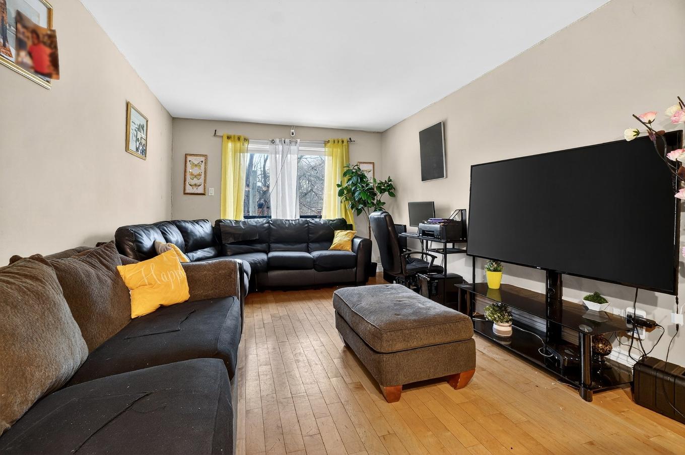 Living room - 304-1628 Boul. Henri-Bourassa E., Montréal (Ahuntsic-Cartierville), QC - Indoor Photo Showing Living Room