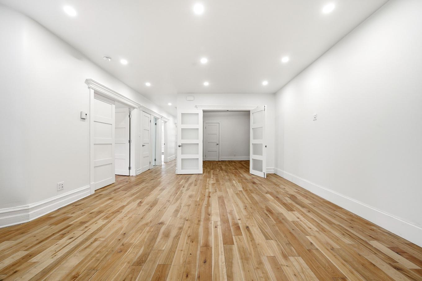 Salon - 4711 Rue Adam, Montréal (Mercier/Hochelaga-Maisonneuve), QC - Indoor Photo Showing Other Room