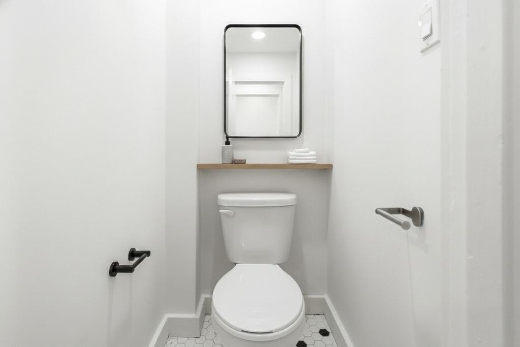 Salle d'eau - 4711 Rue Adam, Montréal (Mercier/Hochelaga-Maisonneuve), QC - Indoor Photo Showing Bathroom