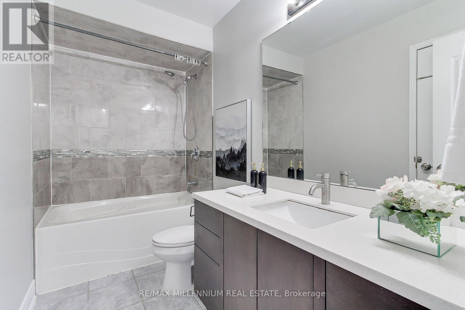 6 Studebaker Trail, Brampton, ON - Indoor Photo Showing Bathroom