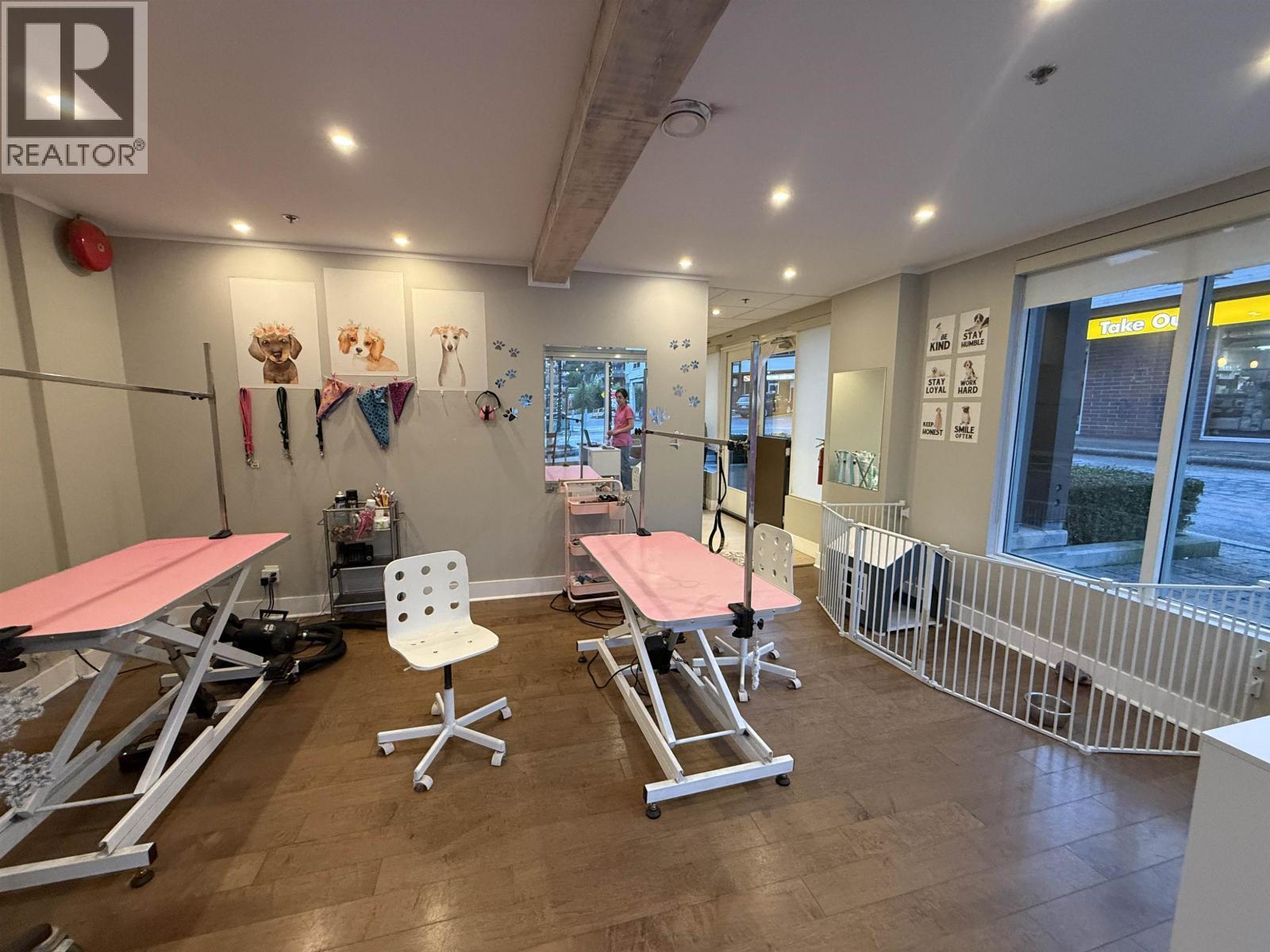 6000 Confidential Avenue, West Vancouver, BC
