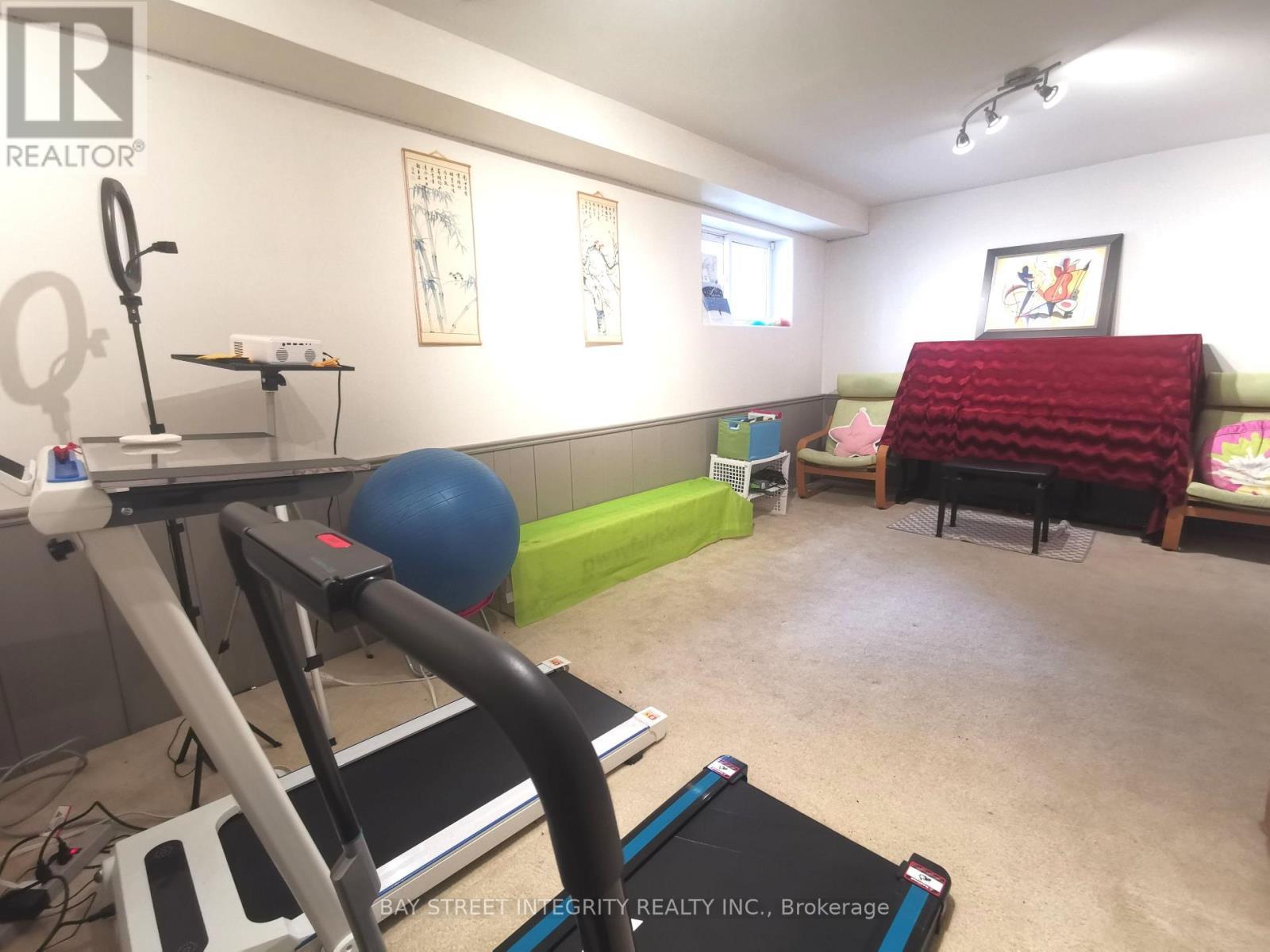 976 Raintree Lane, Mississauga, ON - Indoor