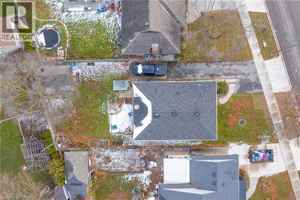 220 Bruce Street, Kitchener, ON - Outdoor