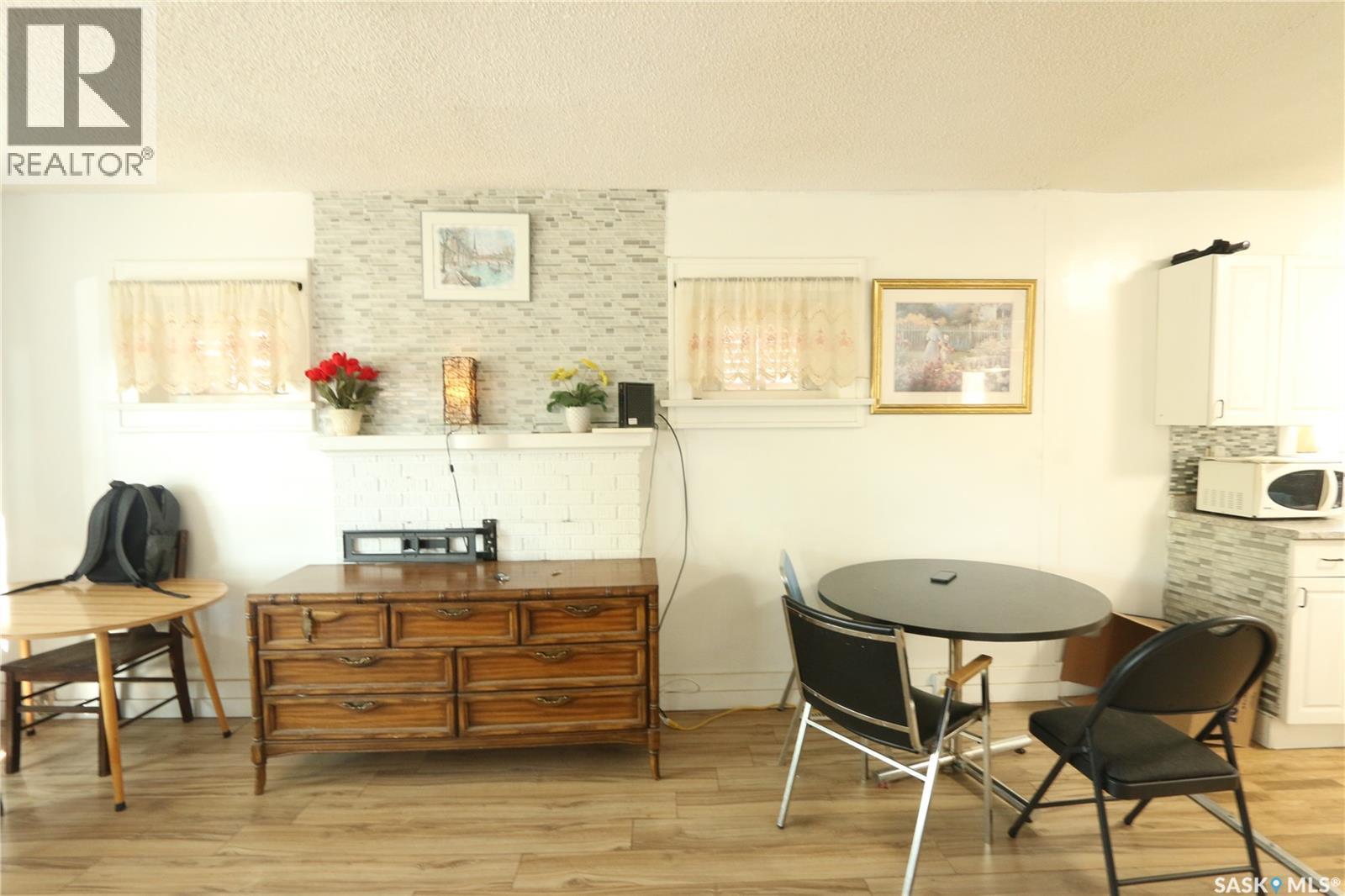 1115 Robinson Street, Regina, SK - Indoor Photo Showing Dining Room