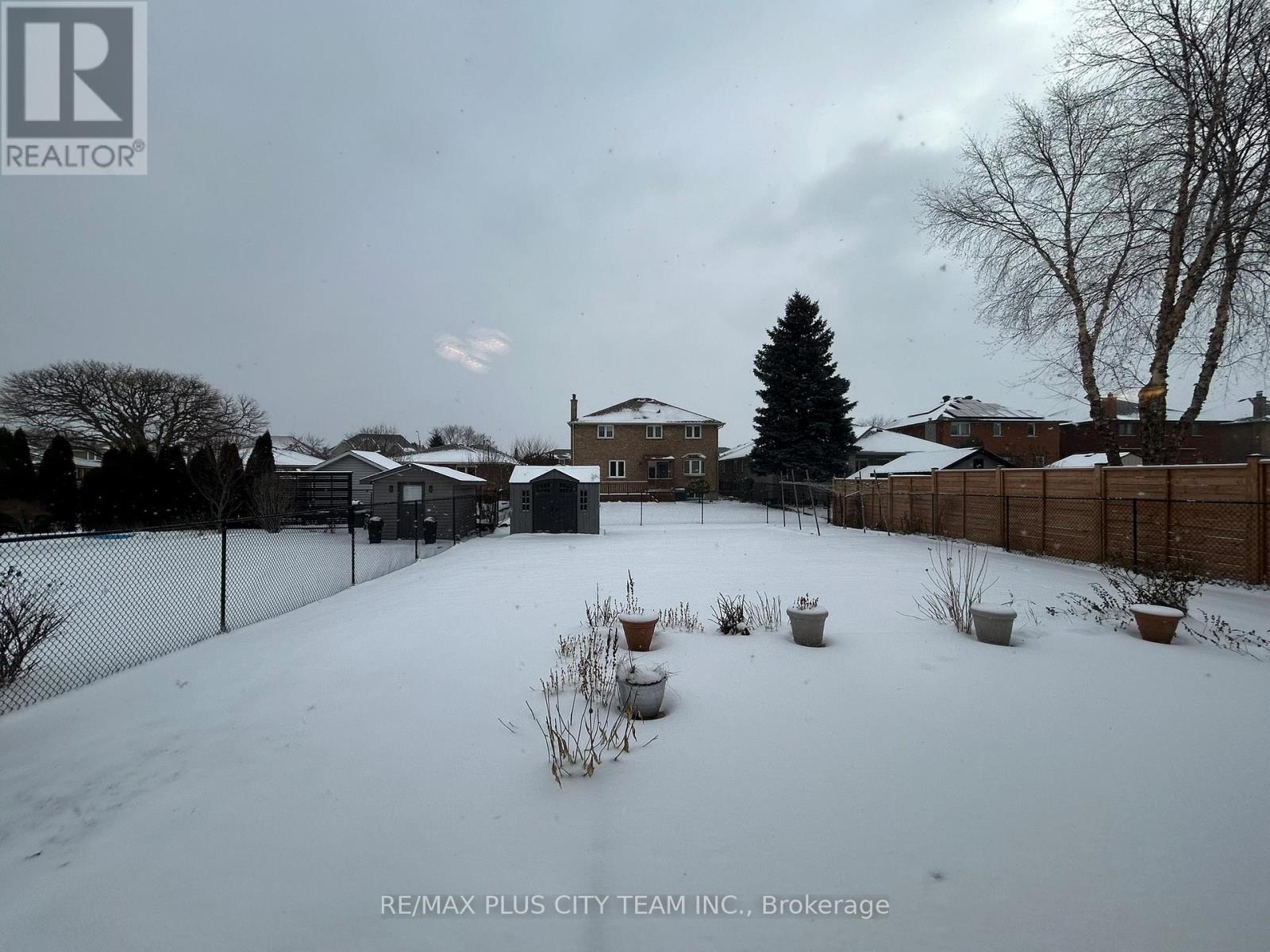 506 Dicenzo Drive, Hamilton, ON - Outdoor