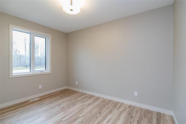 45 Everwood Cr, Matlock, MB