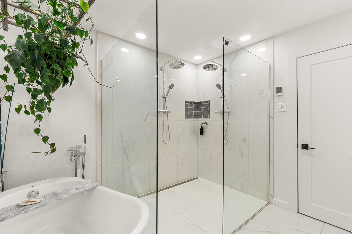 Bathroom - 1000 Ch. Des Petites-Terres, Trois-Rivières, QC - Indoor Photo Showing Bathroom