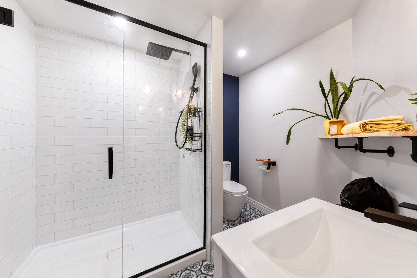 Bathroom - 52 Rue De Lourtel, Saint-Jean-Sur-Richelieu, QC - Indoor Photo Showing Bathroom