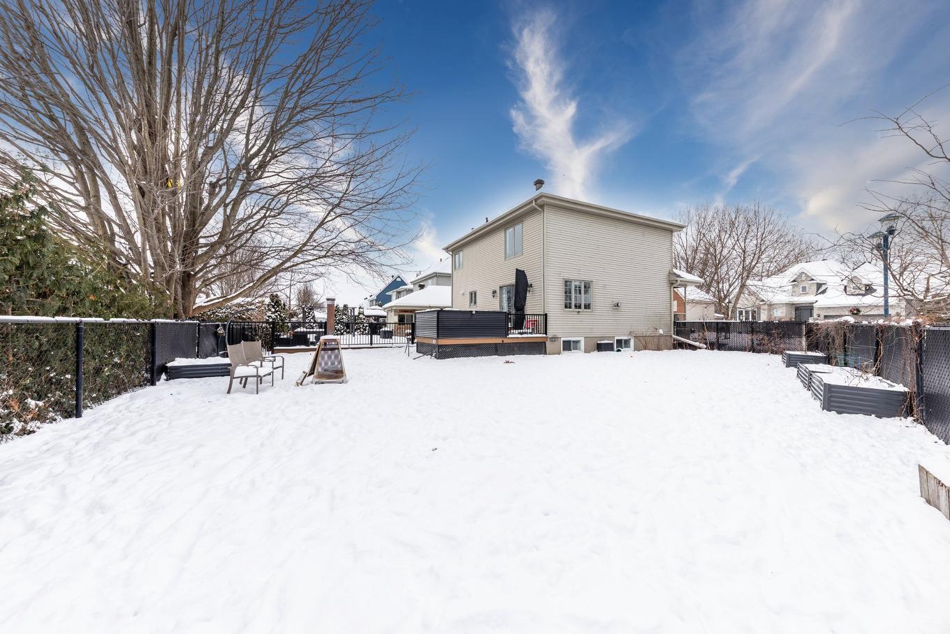 Back facade - 52 Rue De Lourtel, Saint-Jean-Sur-Richelieu, QC - Outdoor