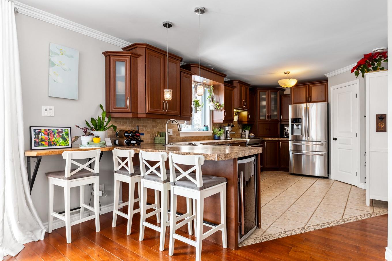 Kitchen - 52 Rue De Lourtel, Saint-Jean-Sur-Richelieu, QC - Indoor