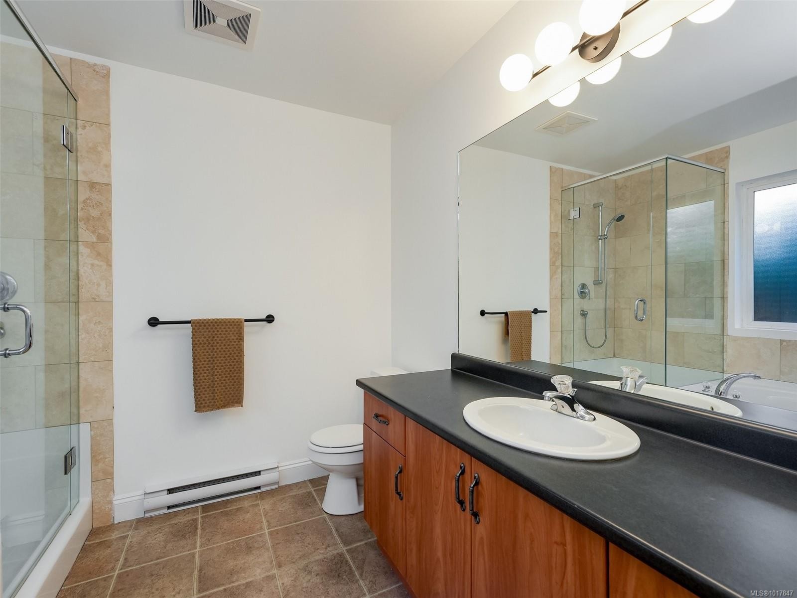 2 Game Rd, View Royal, BC