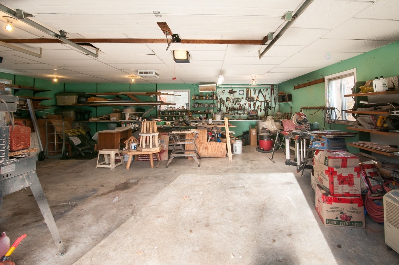 Garage - 200 Rg Des Cyprès, Saint-Sylvère, QC - Indoor Photo Showing Garage
