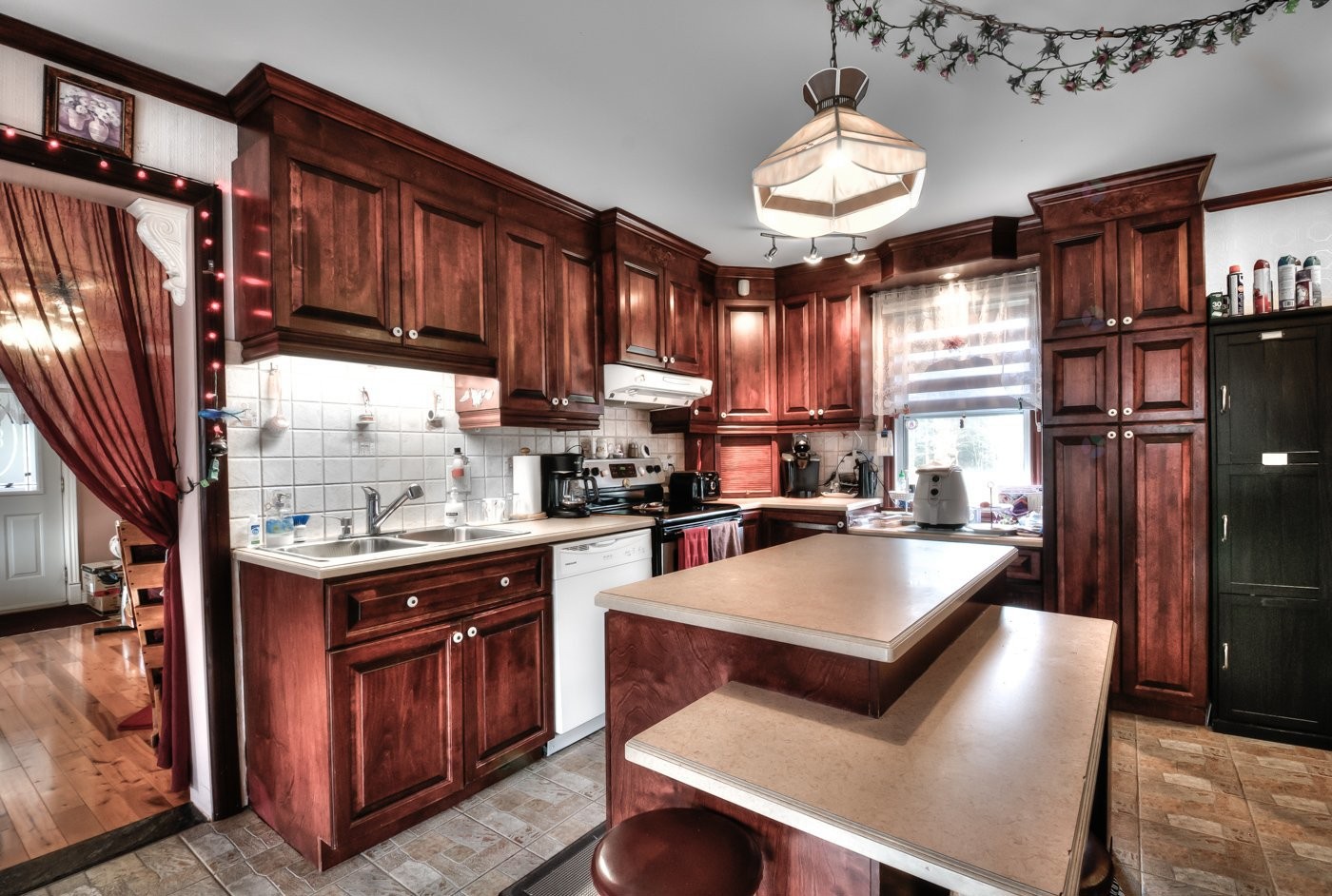 Kitchen - 200 Rg Des Cyprès, Saint-Sylvère, QC - Indoor Photo Showing Kitchen With Double Sink