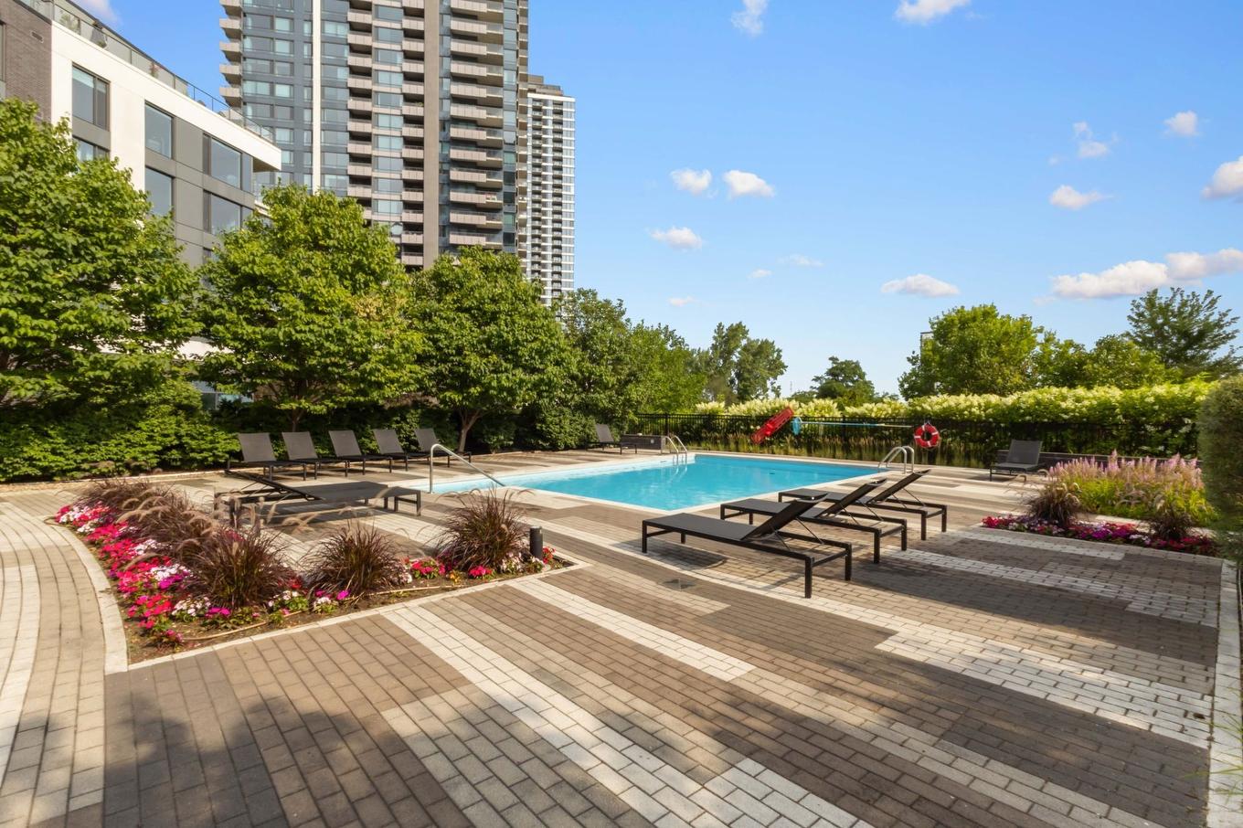 Piscine - 303-299 Rue De La Rotonde, Montréal (Verdun/Île-Des-Soeurs), QC - Outdoor