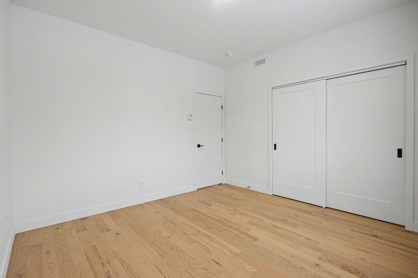 Chambre à coucher principale - 109 Rue Dubuc, Saint-Jean-Sur-Richelieu, QC - Indoor Photo Showing Other Room