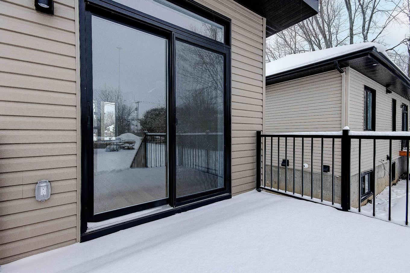 Balcon - 109 Rue Dubuc, Saint-Jean-Sur-Richelieu, QC - Outdoor With Exterior
