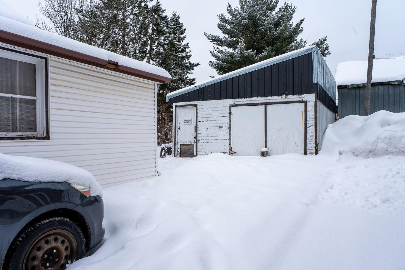 Garage - 135 9E Avenue, Drummondville, QC - Outdoor With Exterior