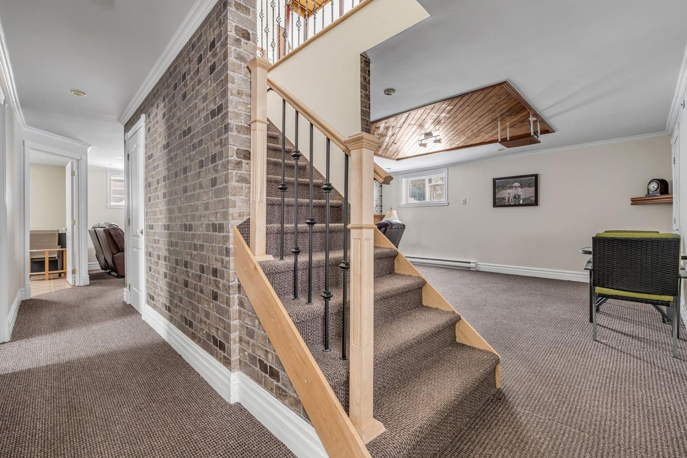 Escalier - 4359 Rue Des Tourne-Pierres, Québec (Charlesbourg), QC - Indoor Photo Showing Other Room
