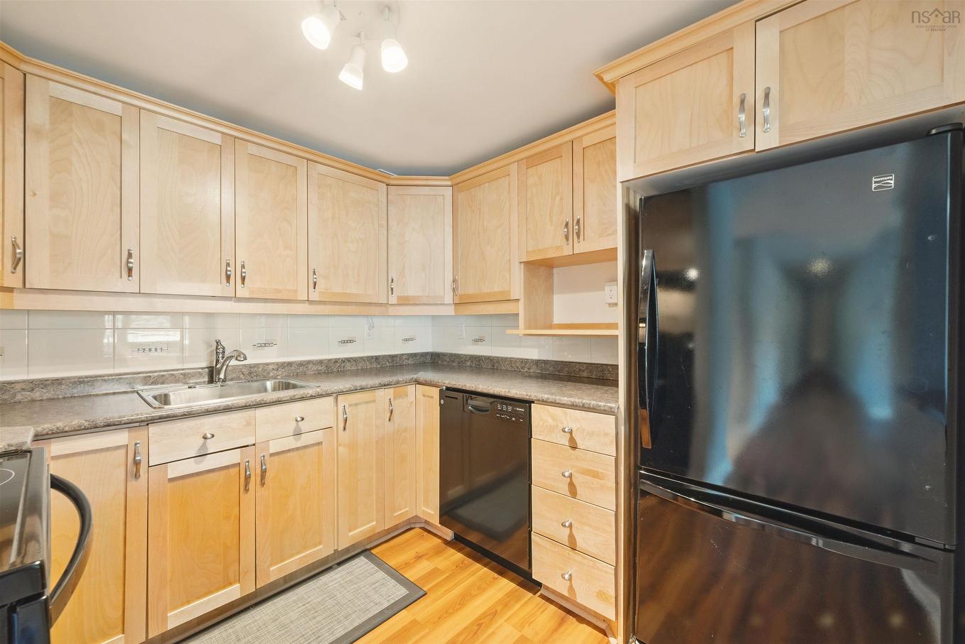 112 1350 Oxford Street, Halifax, NS