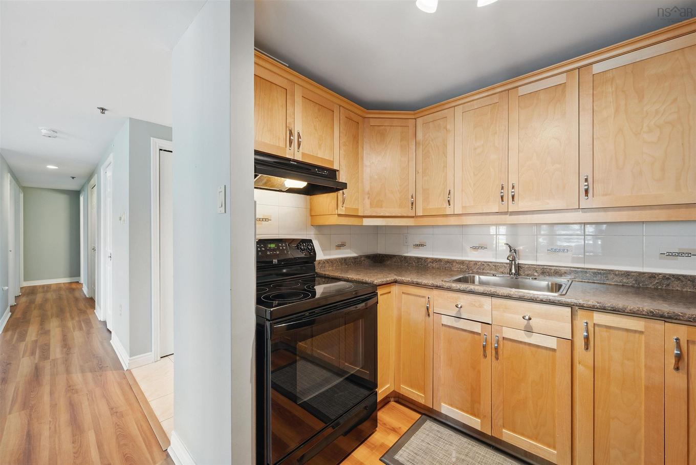 112 1350 Oxford Street, Halifax, NS