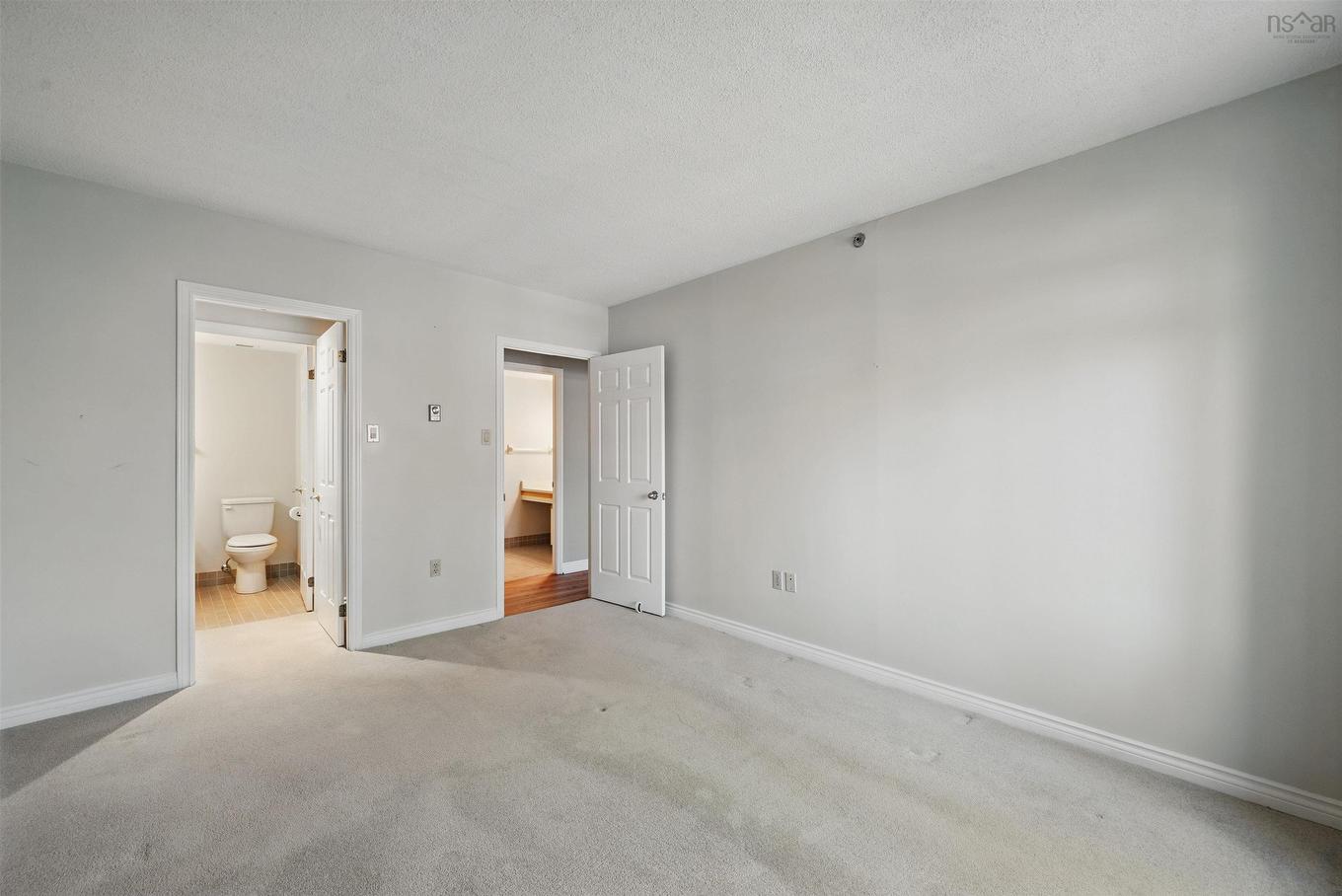 112 1350 Oxford Street, Halifax, NS