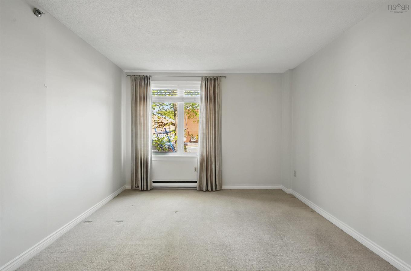 112 1350 Oxford Street, Halifax, NS