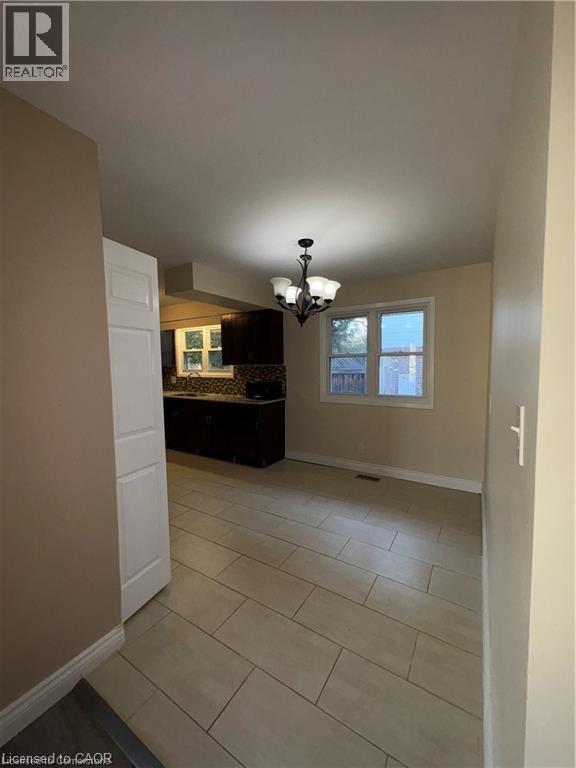 105 Westmount Road E, Kitchener, ON - Indoor Photo Showing Other Room