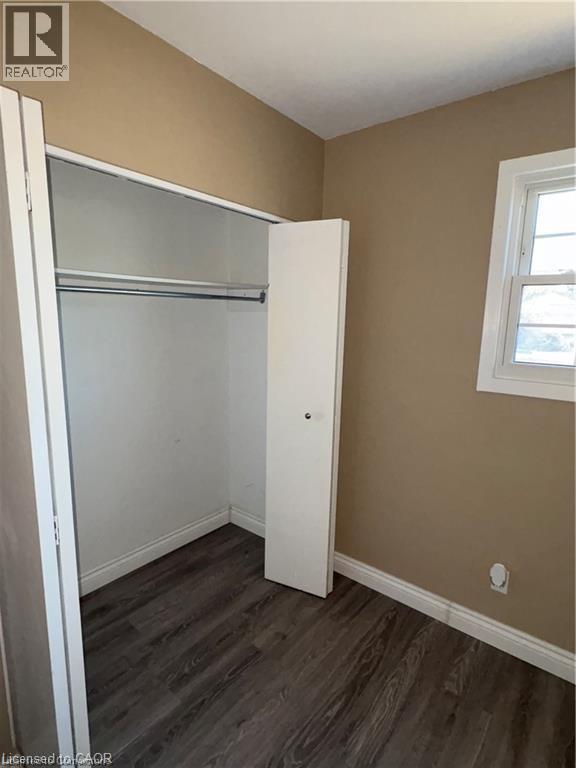 105 Westmount Road E, Kitchener, ON - Indoor Photo Showing Other Room