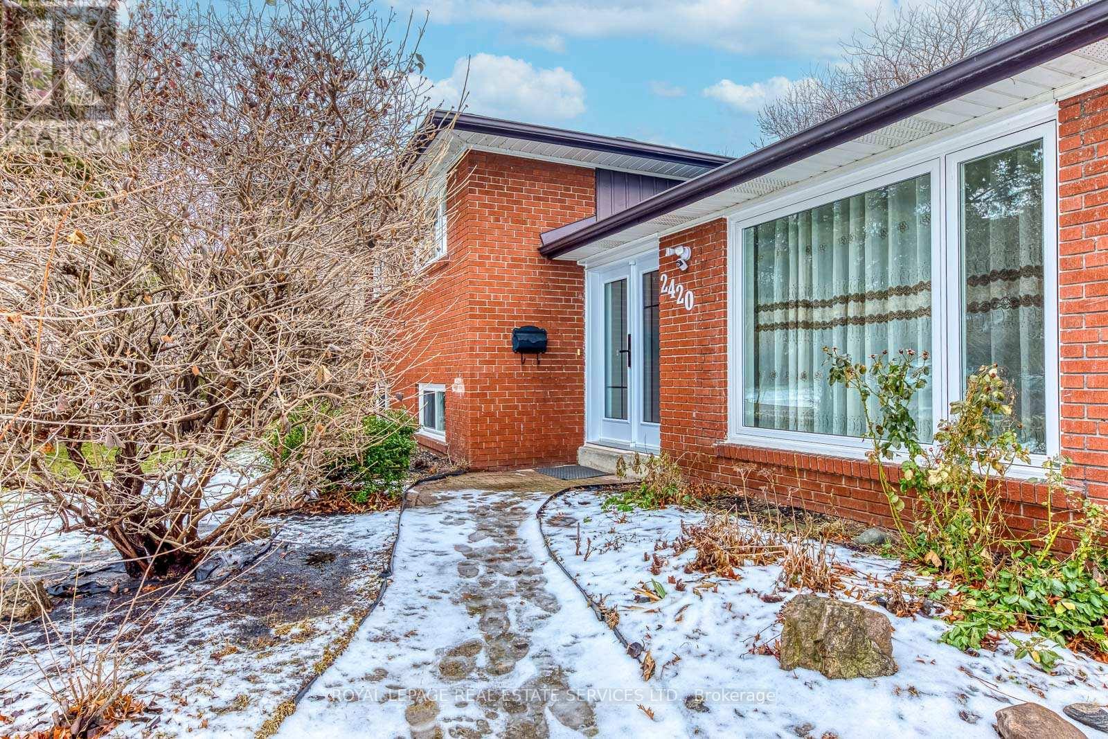 2420 Raymore Drive, Burlington, ON - Outdoor